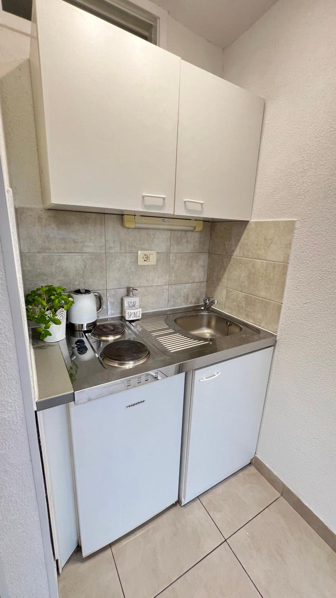 Apartmani Vela Макарська Екстер'єр фото