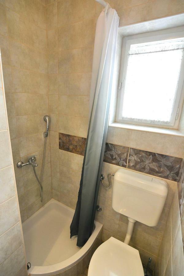 Apartmani Vela Макарська Екстер'єр фото